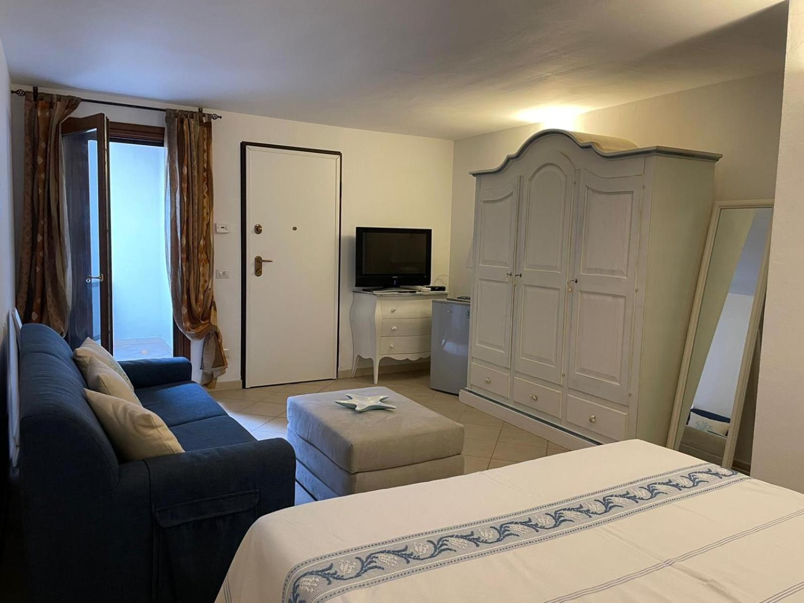 Villa A Golfo Aranci Con Vista Su Tavolara Marinella  Extérieur photo